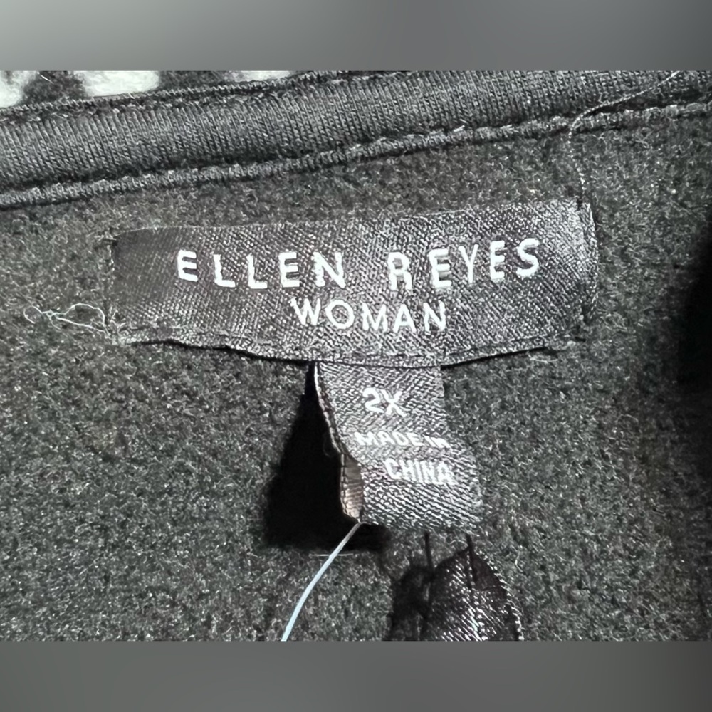 Ellen Reyes Plaid Coat - Picture 2 of 3